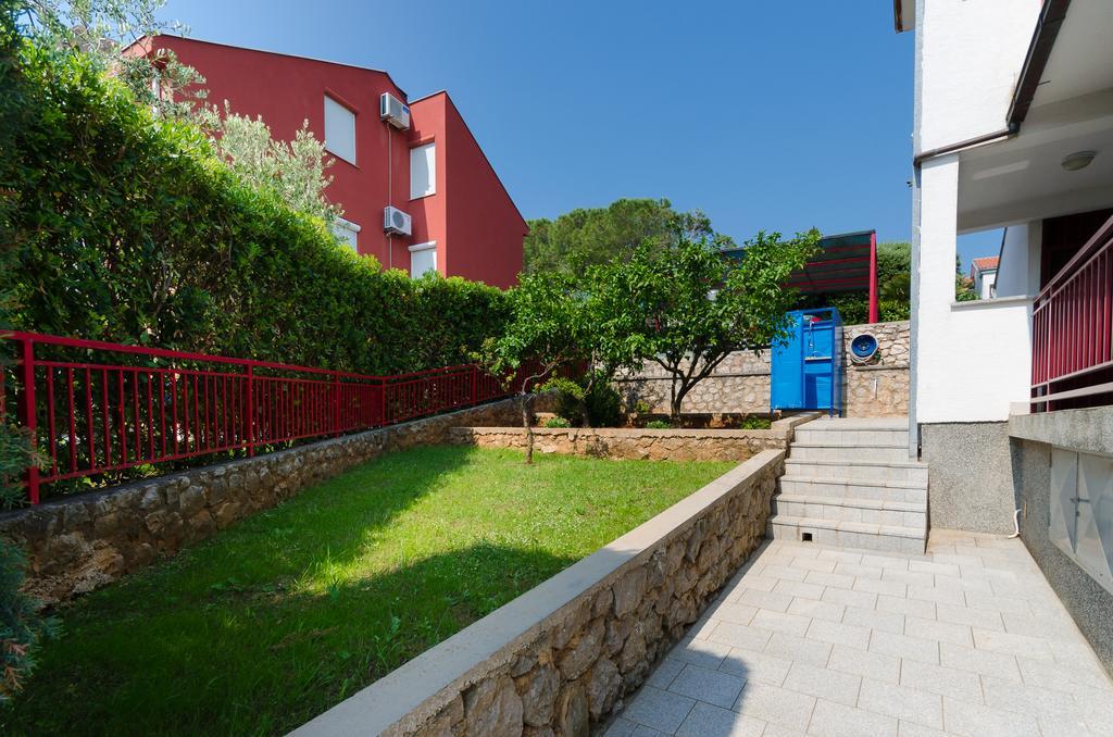 Apartments Miha Veglia Exterior foto